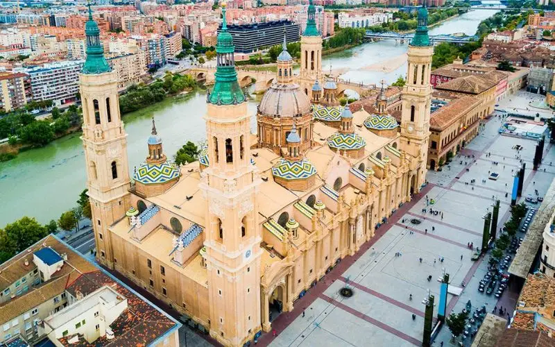 Basilica El Pilar de Zaragoza